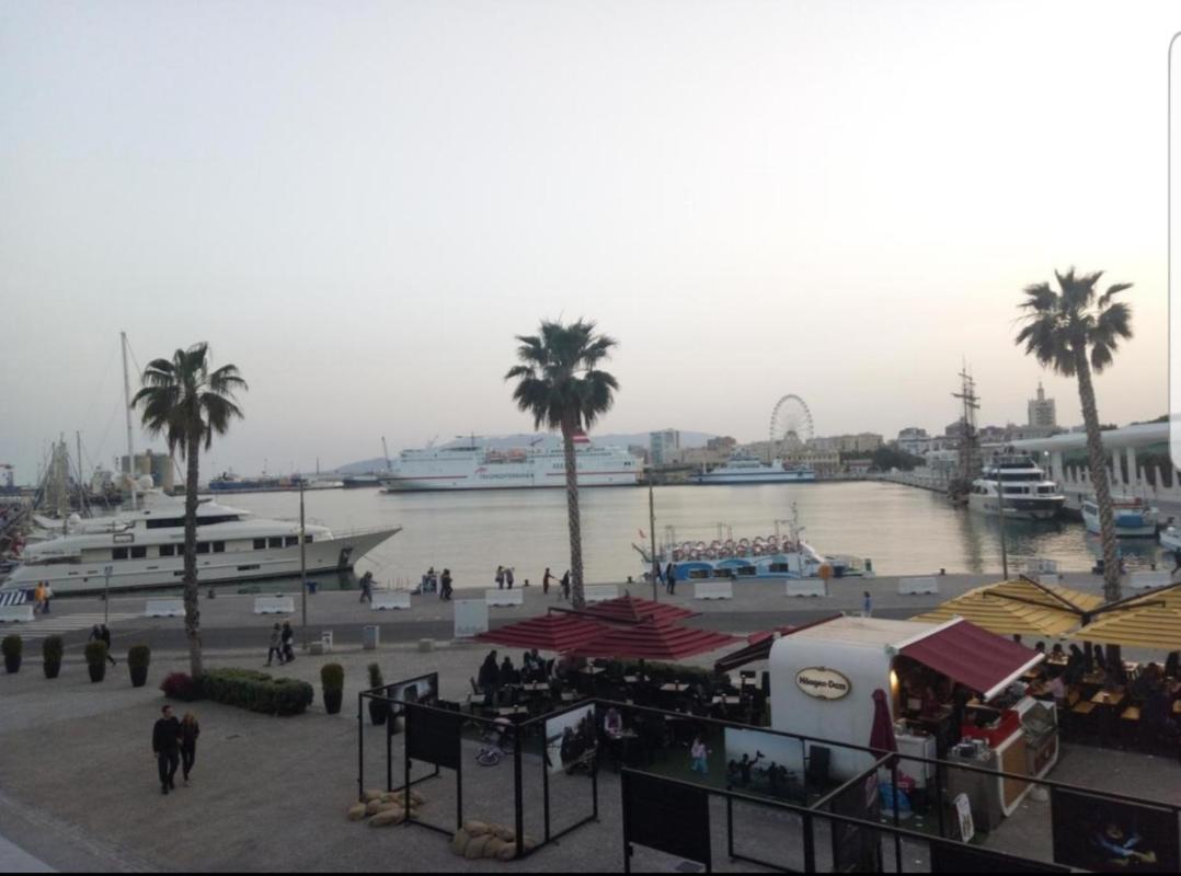 Apartamento Malaga Port Exteriör bild